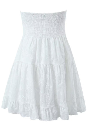 A-Line Sweetheart Sleeveless White Short Graduation Dress