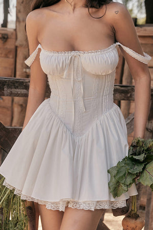 A-Line Charming Straps White Short Graduation Dress