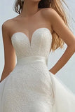 Ivory Bodycon Sweetheart Short Graduation Dress